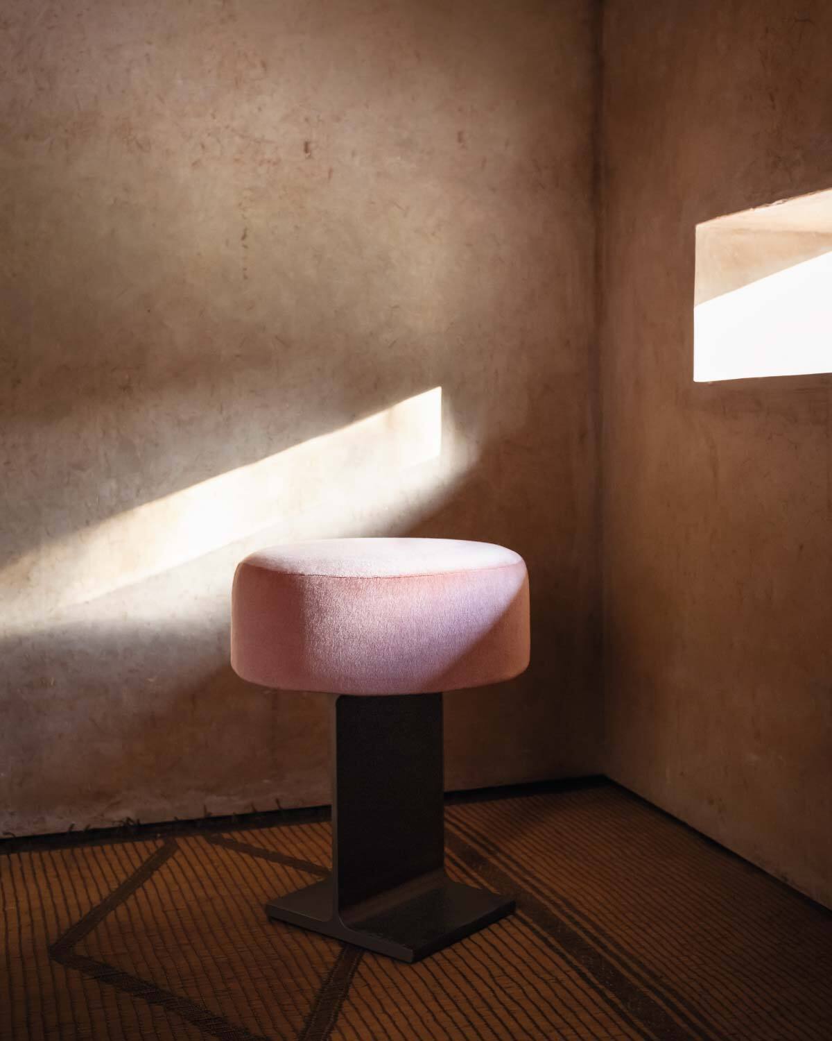 Trono Stool