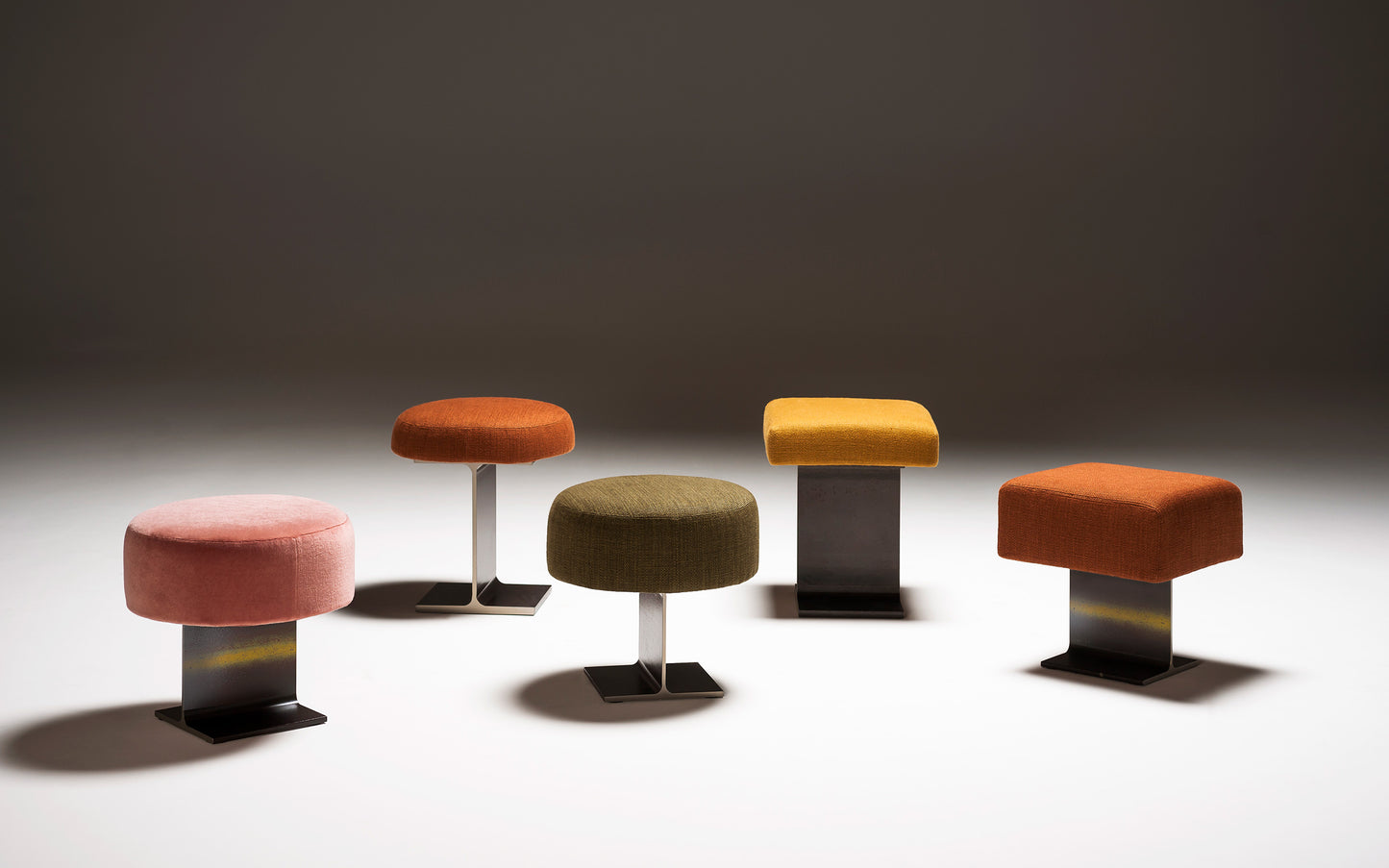 Trono Stool