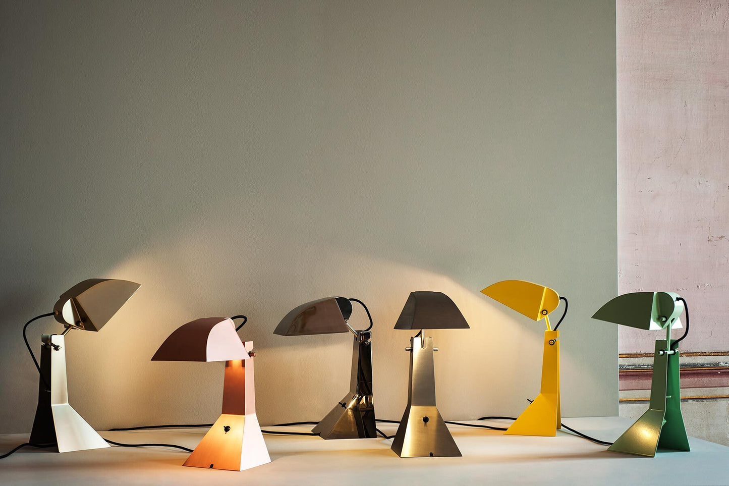 E63 Table Lamp