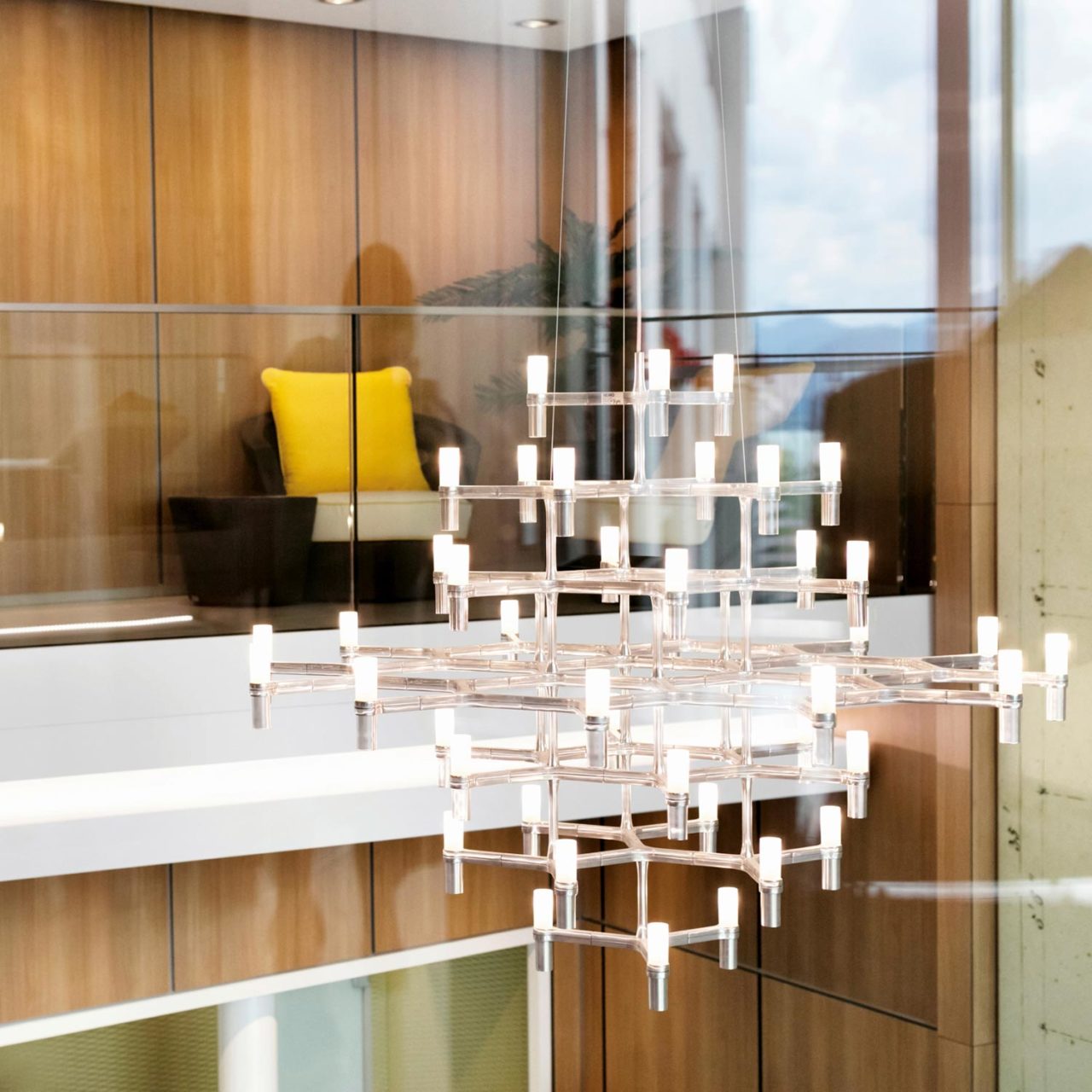 Crown Magnum Ceiling Light