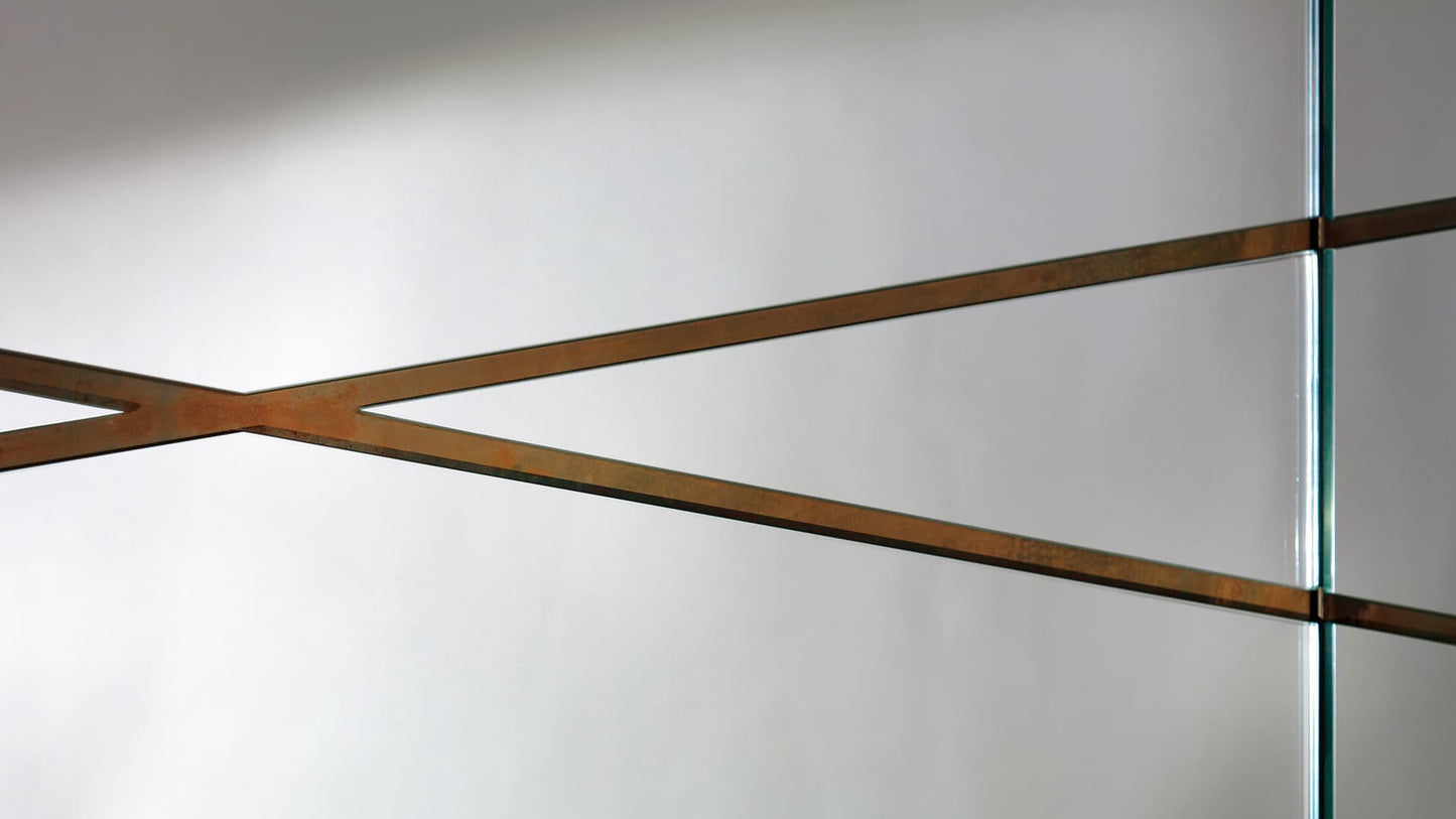 Edge Mirror