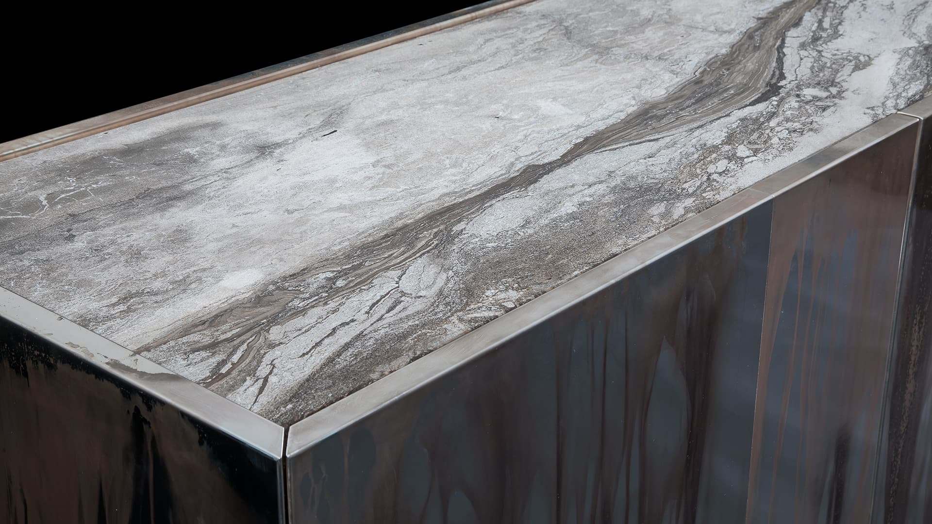 Side X Evo Sideboard