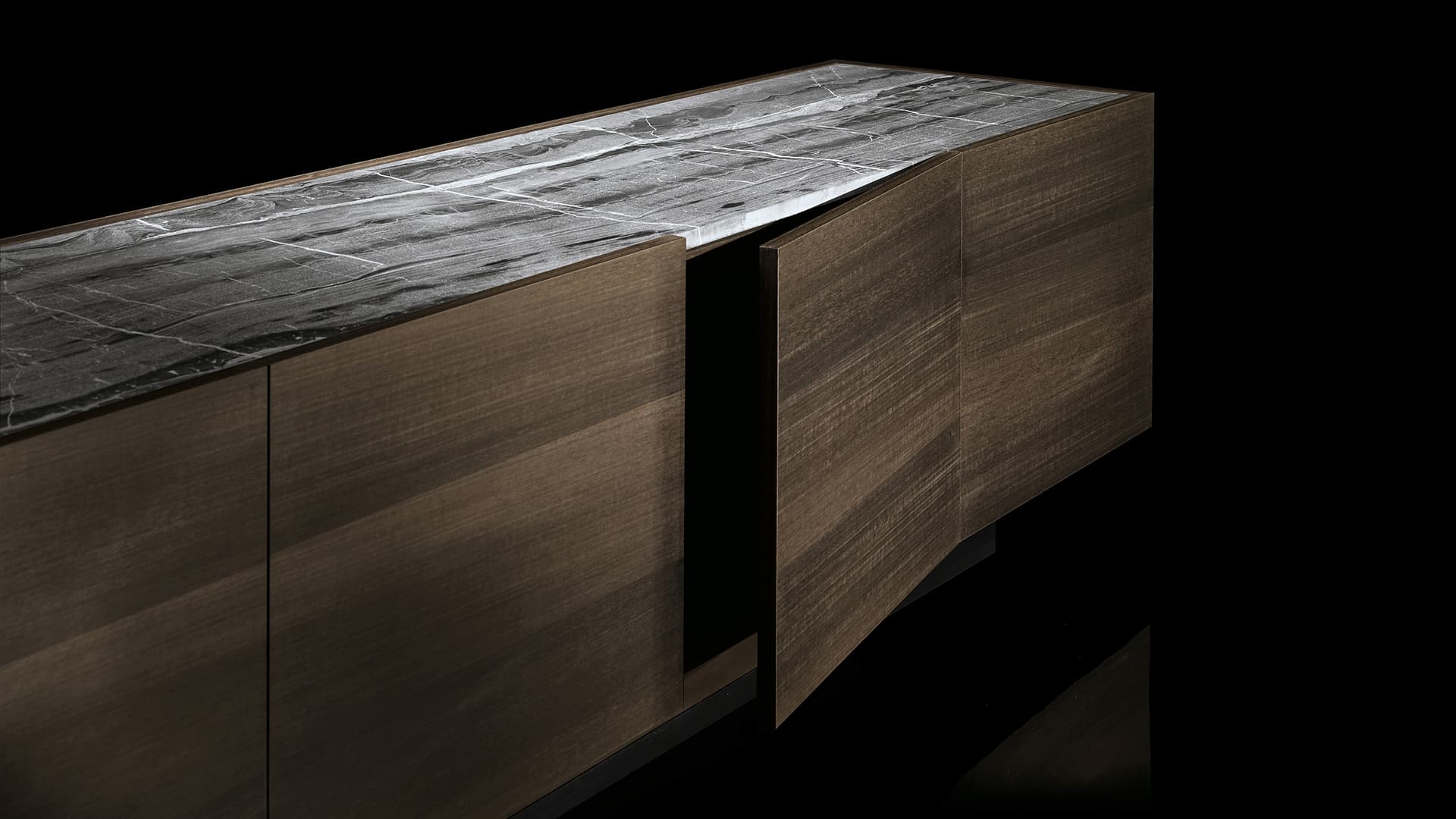Side-X Sideboard