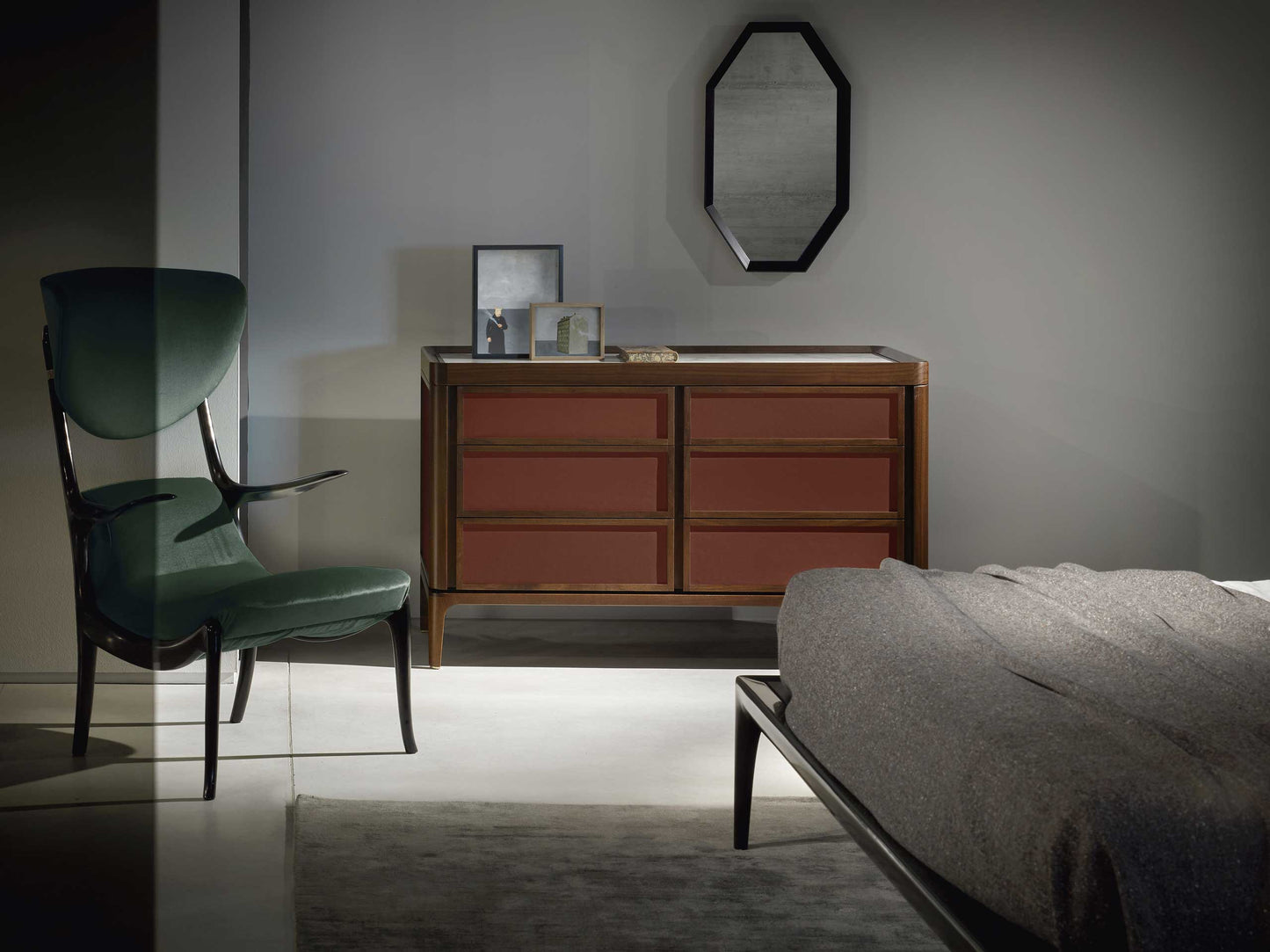 Full Chest of Drawers