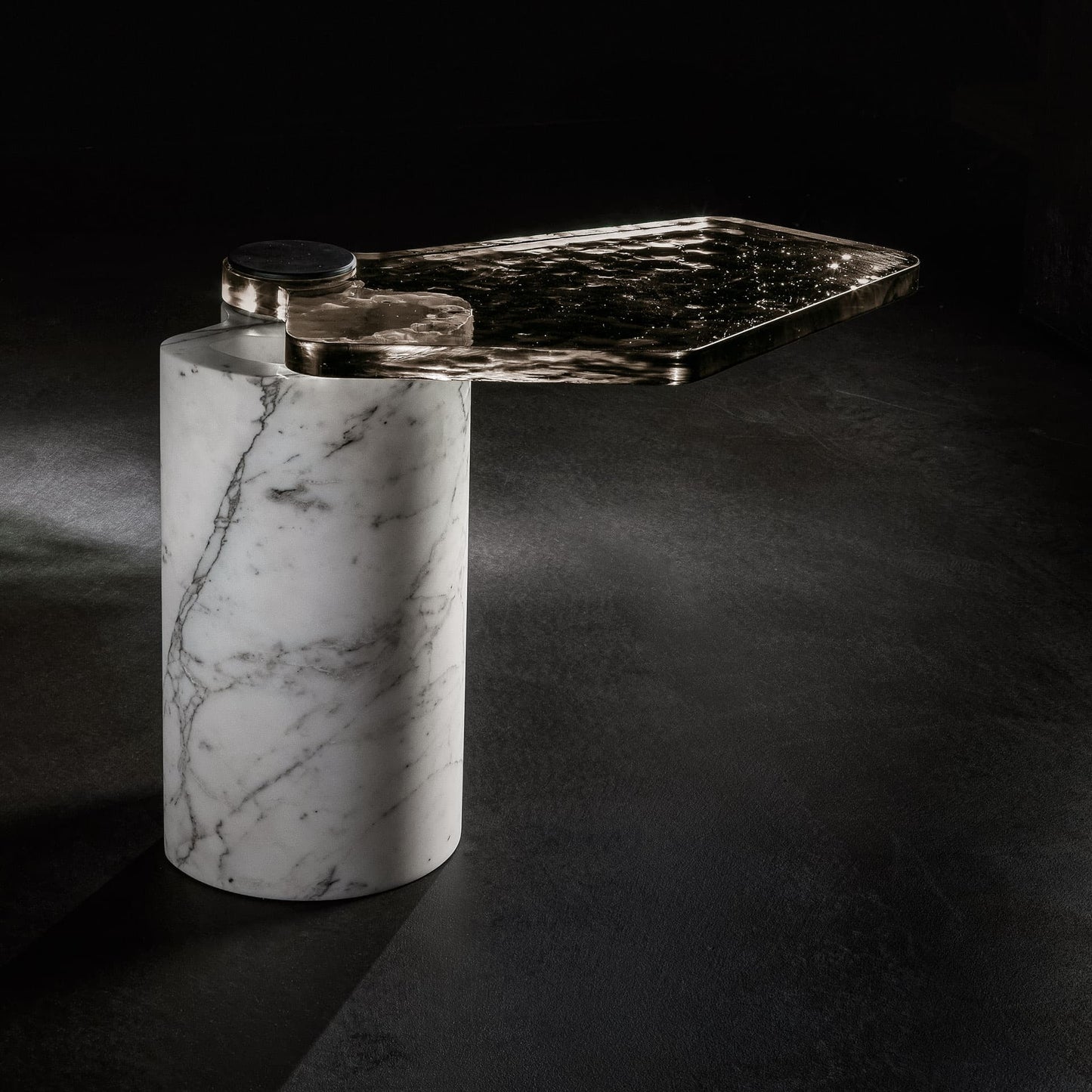Plynto Side Table