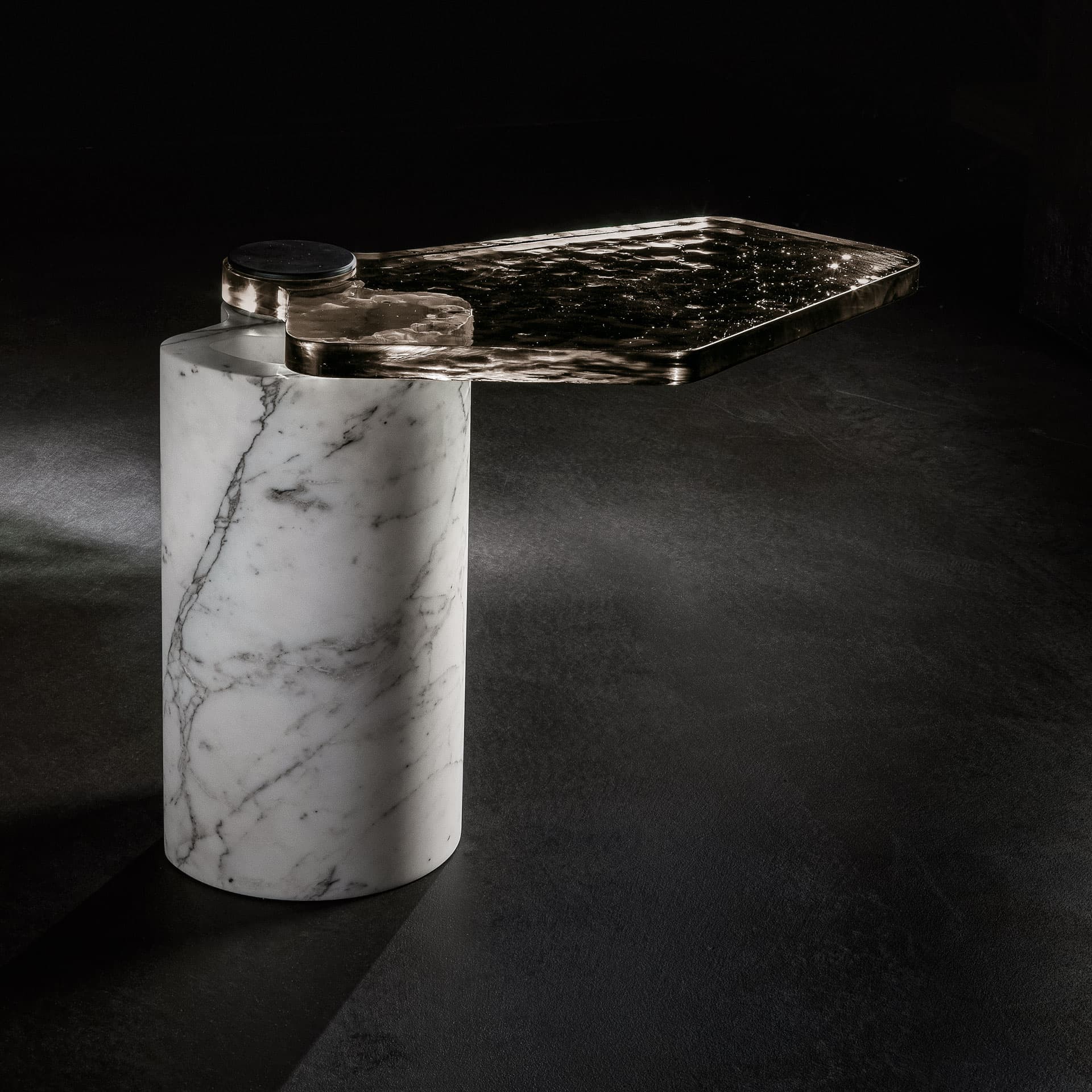 Plynto Side Table