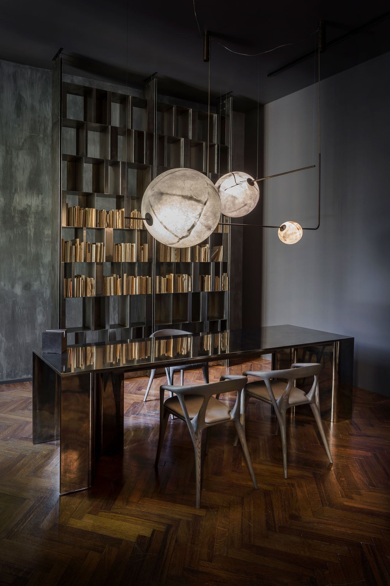Time Dining Table