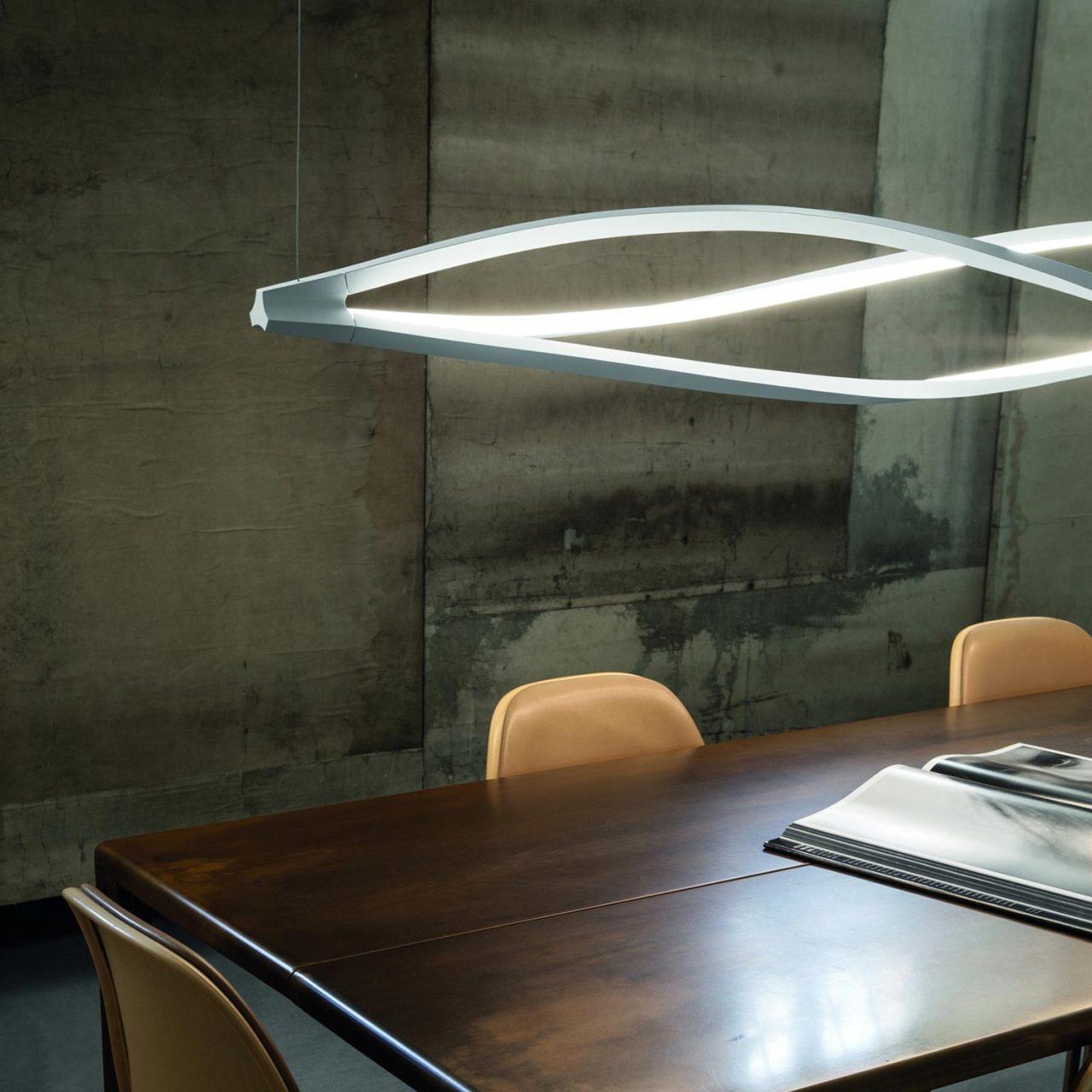 In The Wind Horizontal Pendant Light