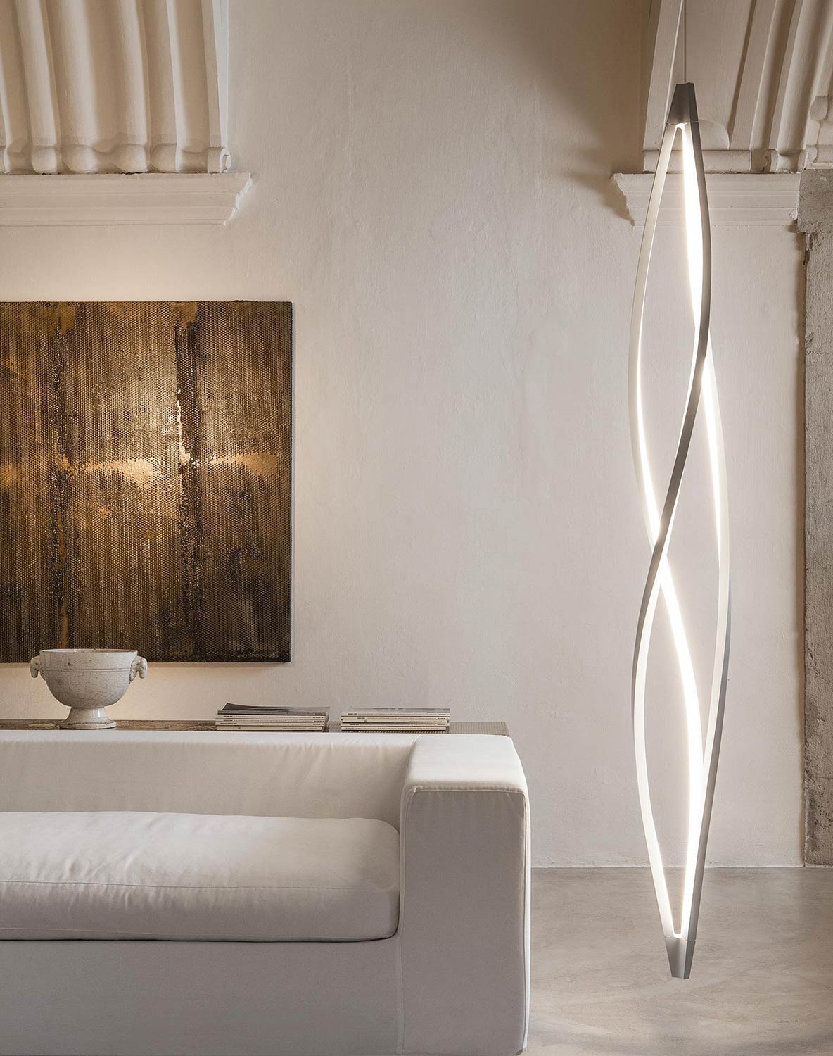 In The Wind Vertical Pendant Light