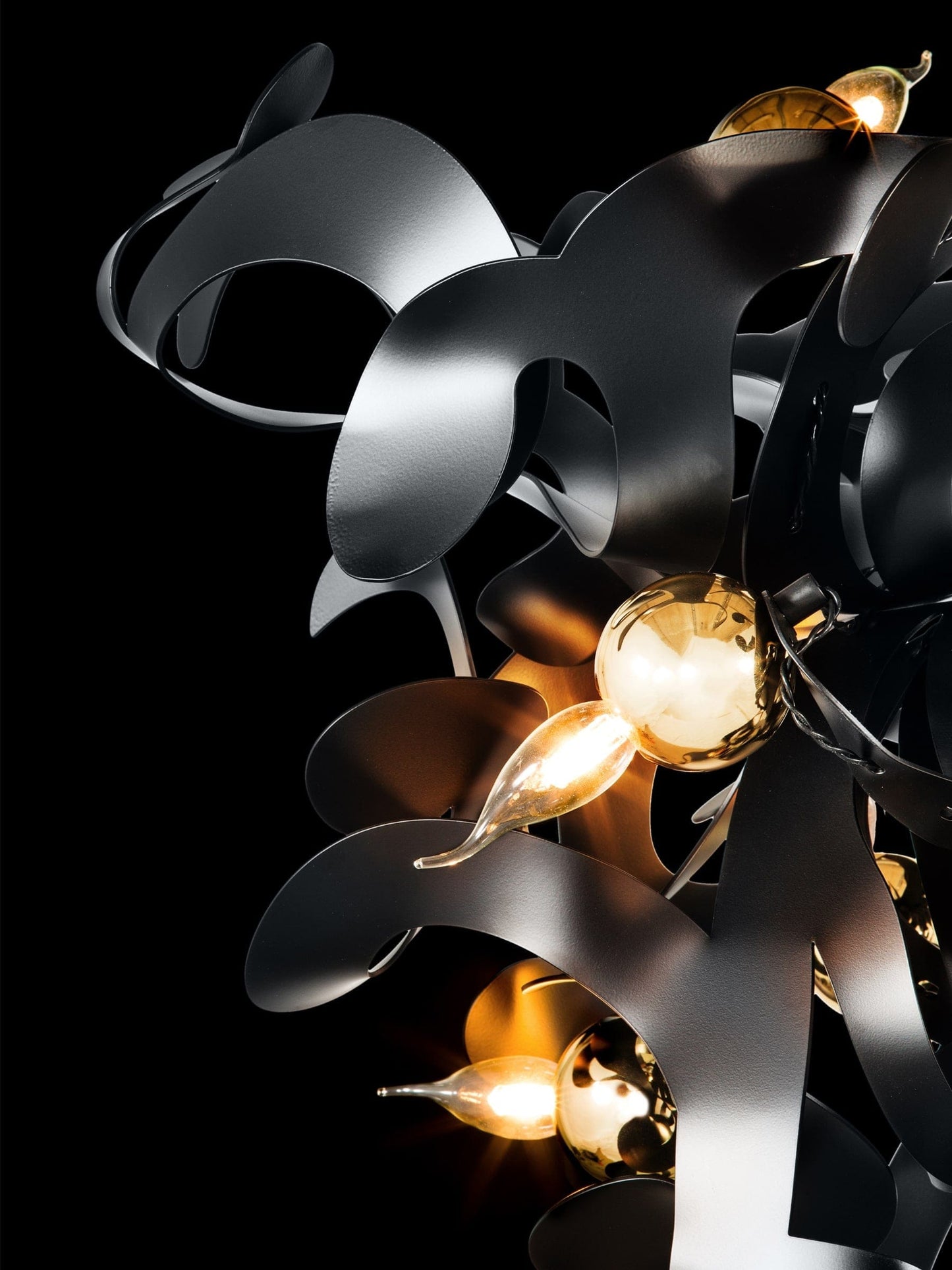 Kelp Chandelier Conical