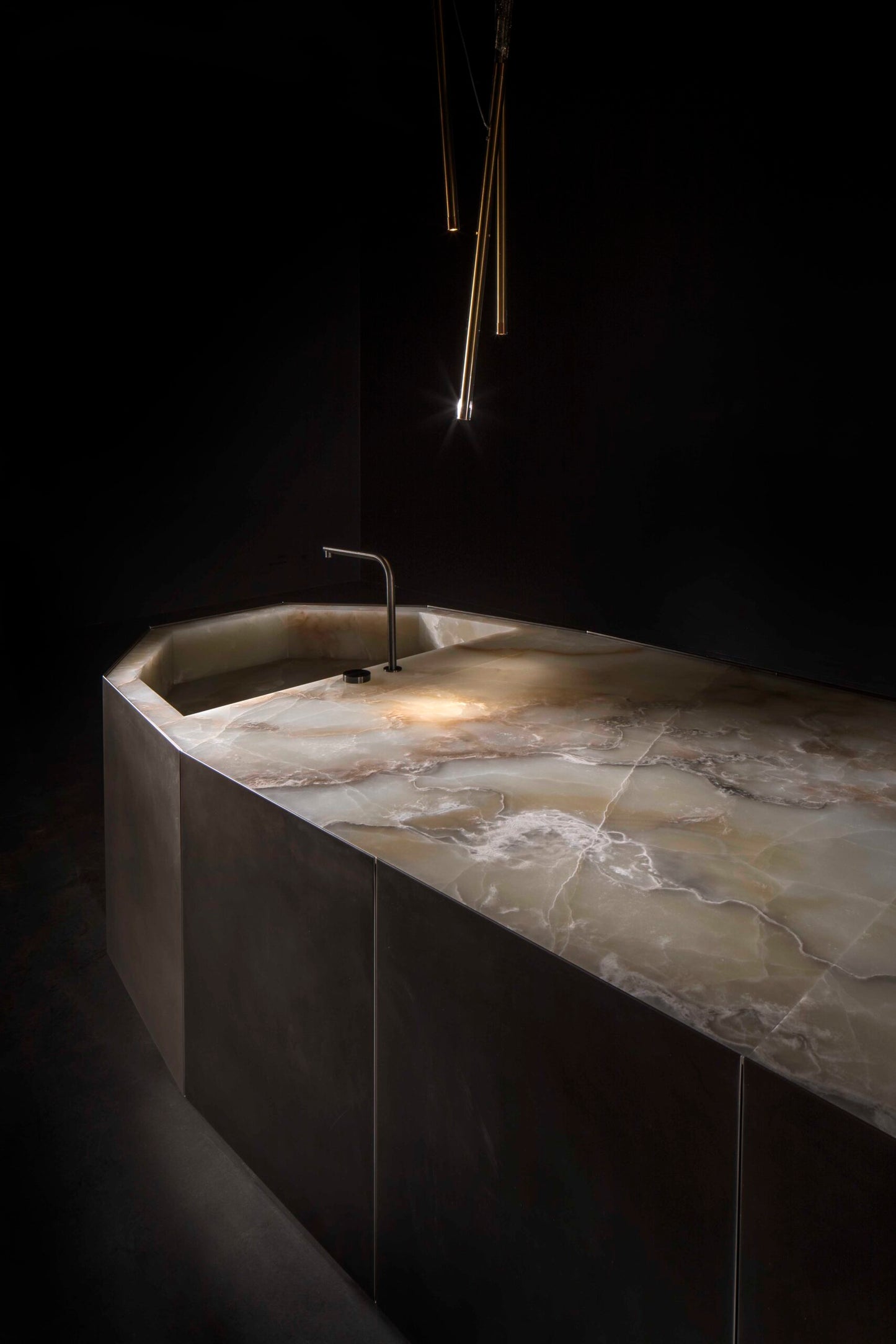 Argon Kitchen Island