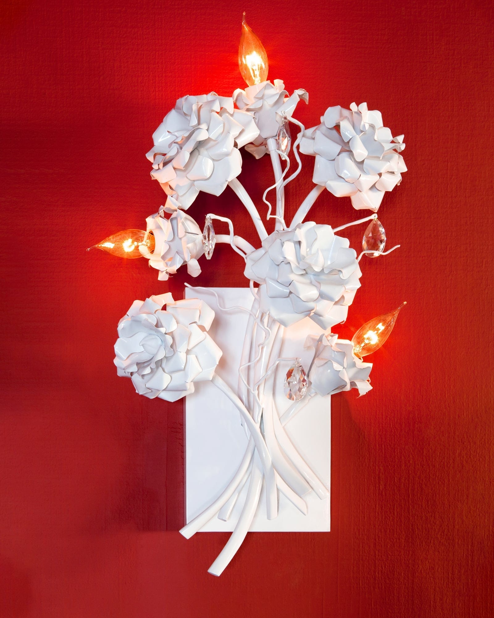 La Vie En Rose Wall Lamp