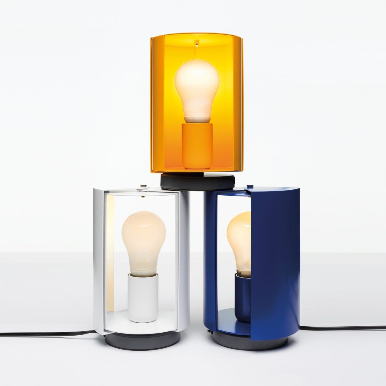 Pivotante À Poser Table Lamp