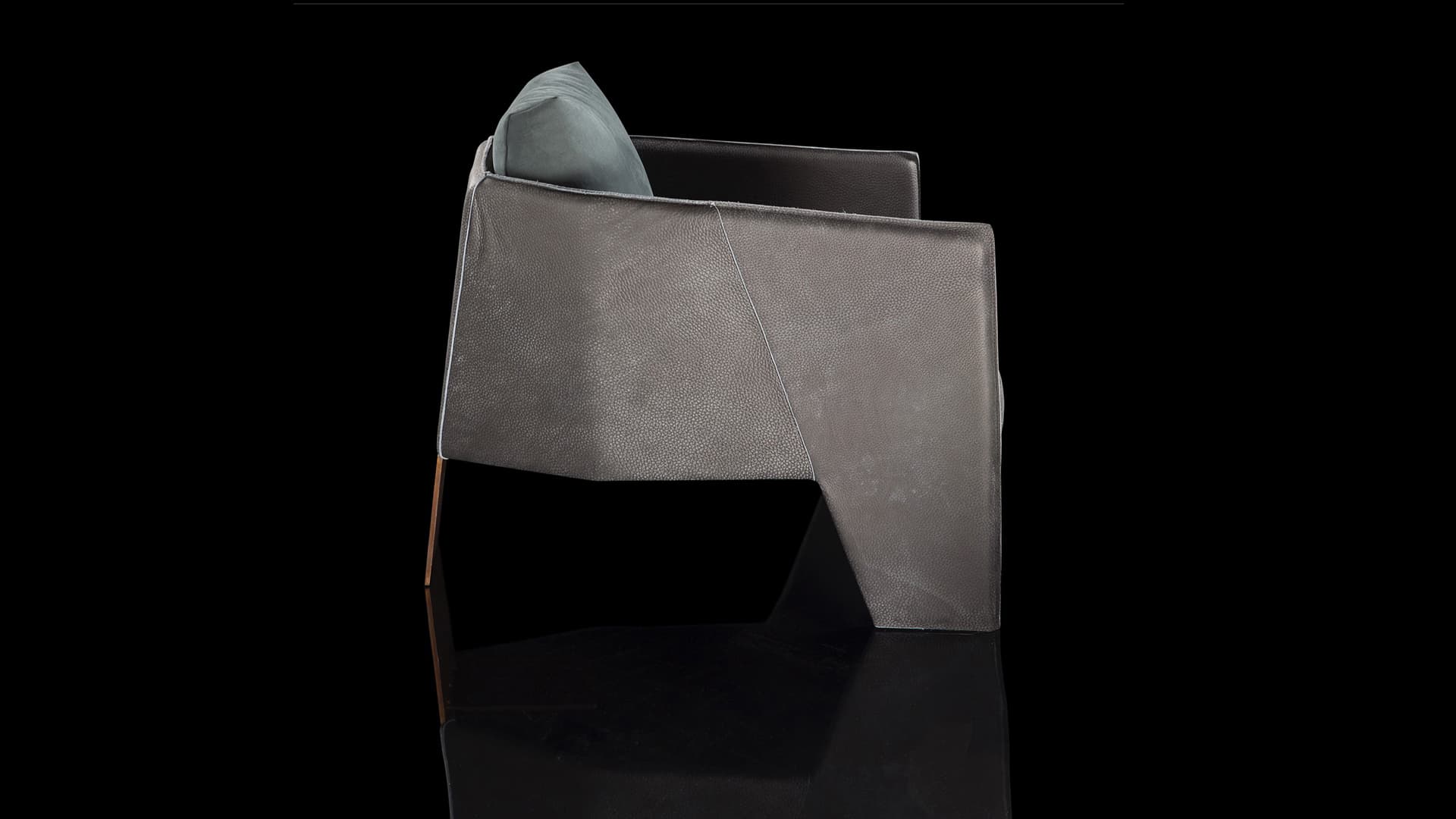 Ketch Armchair