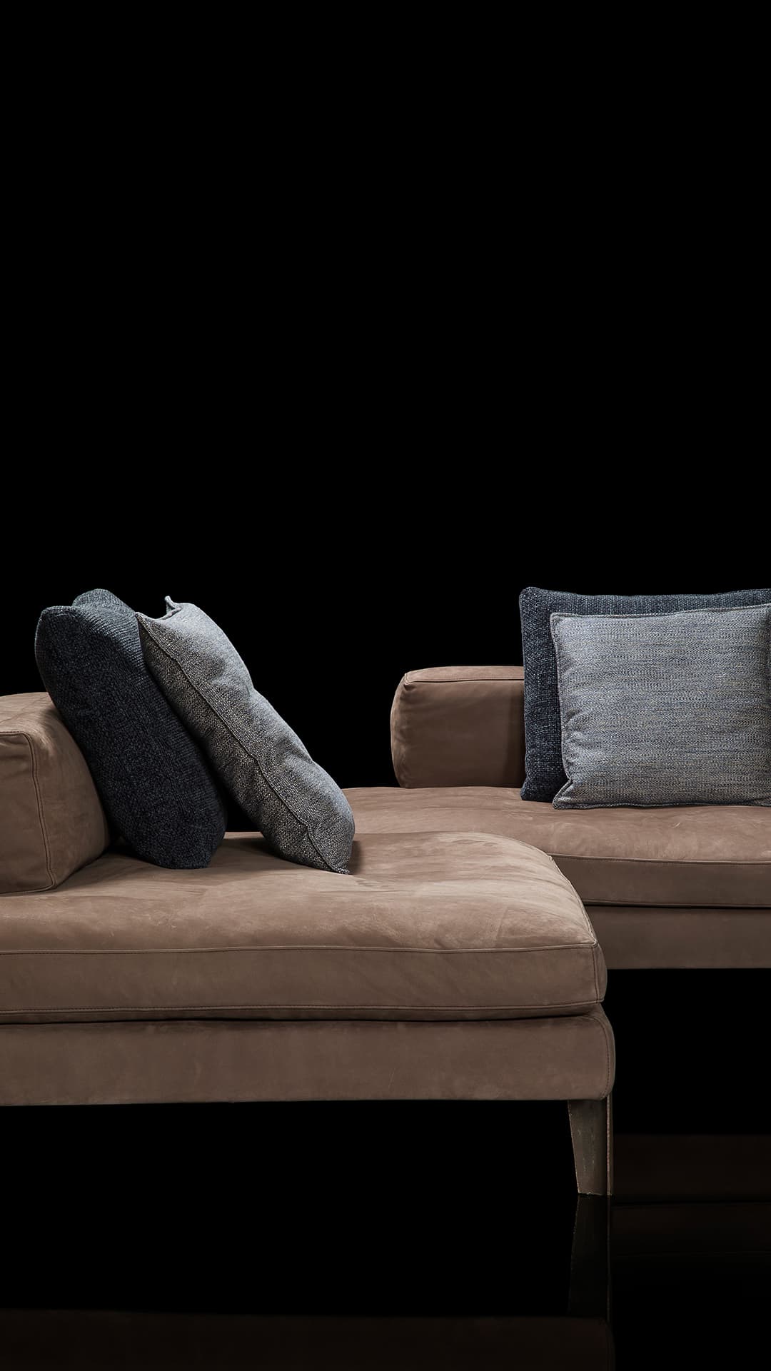 Lailand Sofa