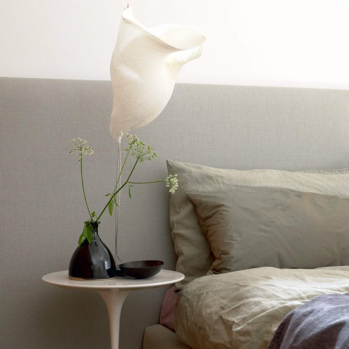 Quilted bed headboard
